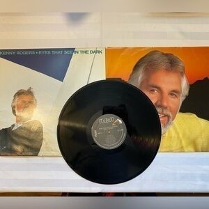 KENNY ROGERS-Eyes That See In The Dark 12” RCA vinyl lp album. 1983